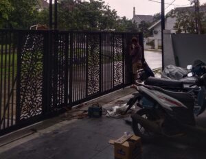 pagar besi pgm