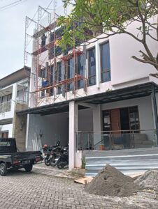 renovasi rumah